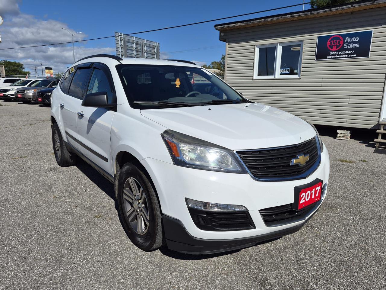 2017 Chevrolet Traverse AWD 4dr LS Photo