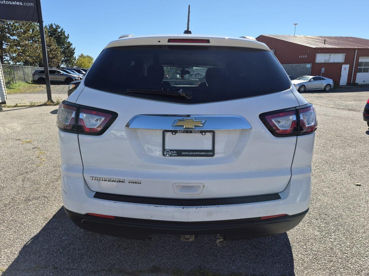 2017 Chevrolet Traverse AWD 4dr LS Photo