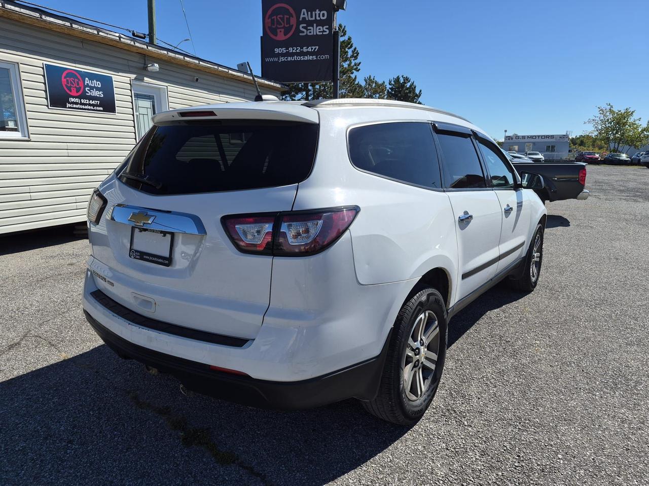 2017 Chevrolet Traverse AWD 4dr LS Photo