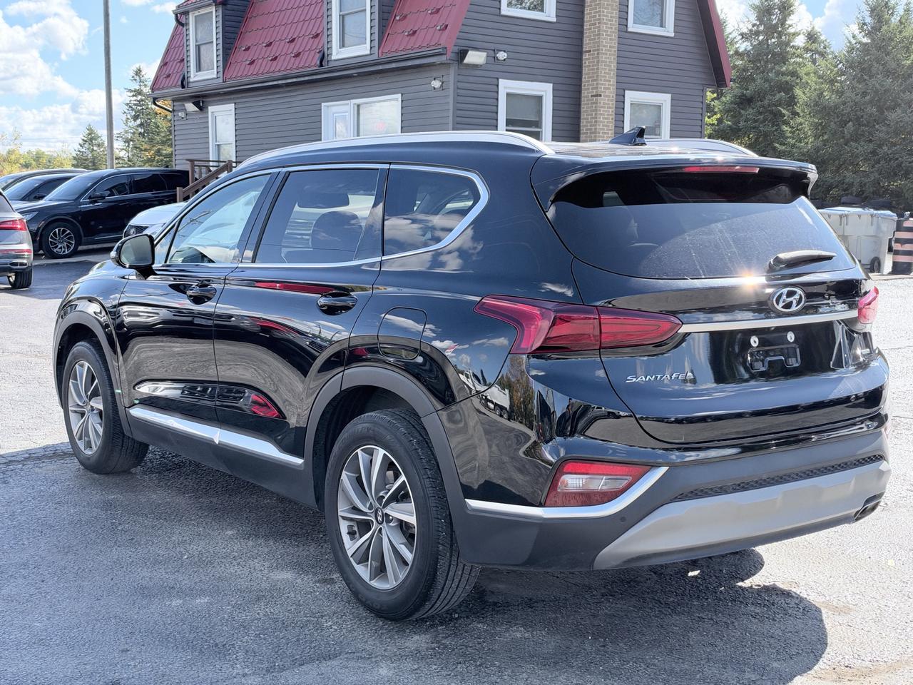 2020 Hyundai Santa Fe 2.4L Preferred AWD Photo