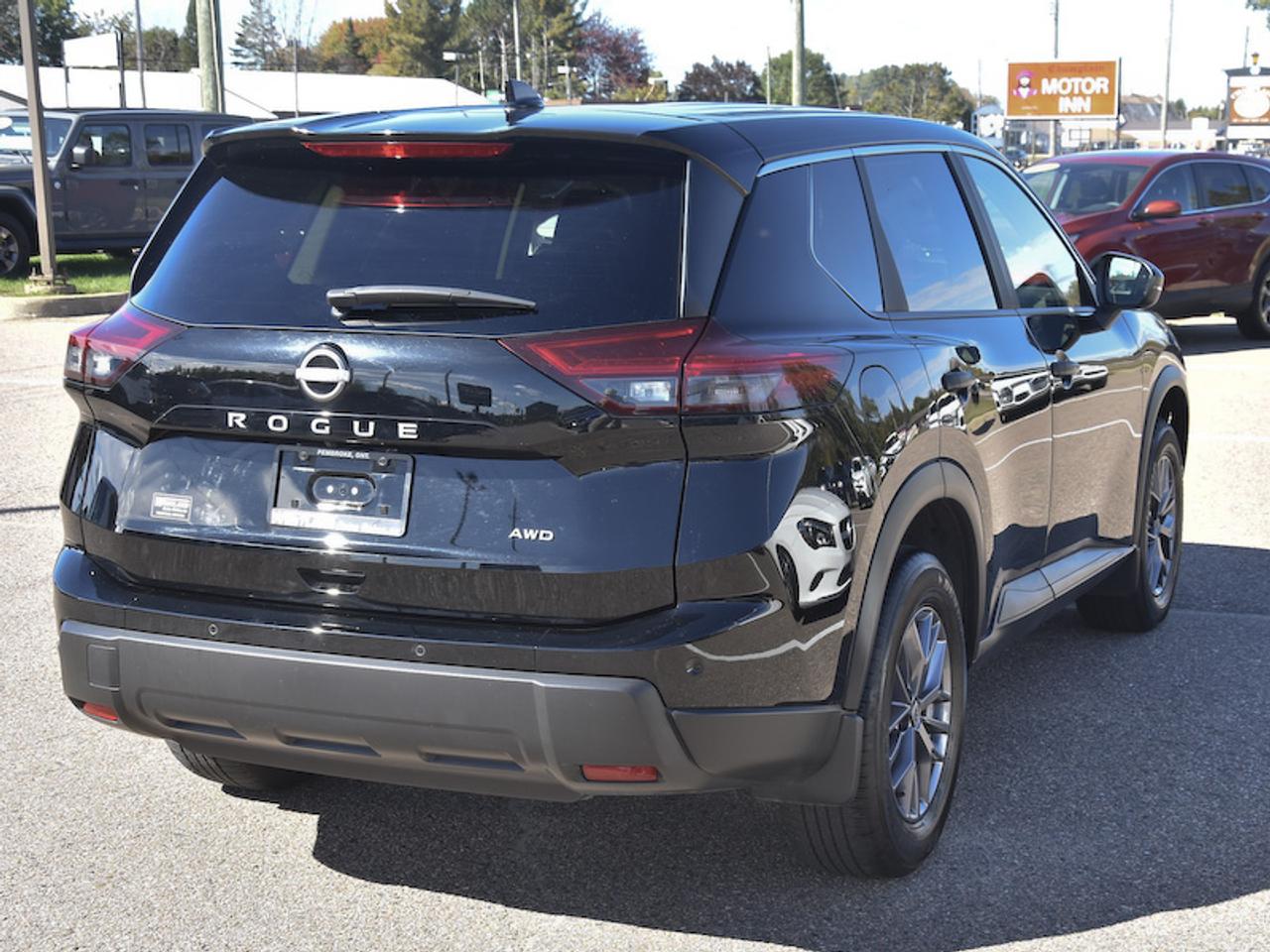 2024 Nissan Rogue AWD S Photo2