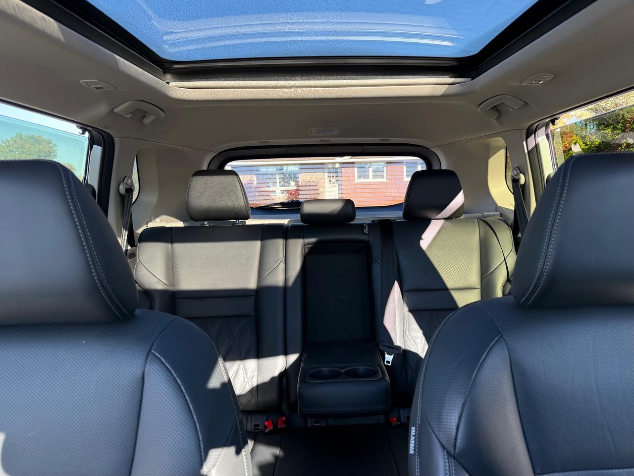 2025 Nissan Rogue Platinum Pano Roof! NAV! Leather! Photo