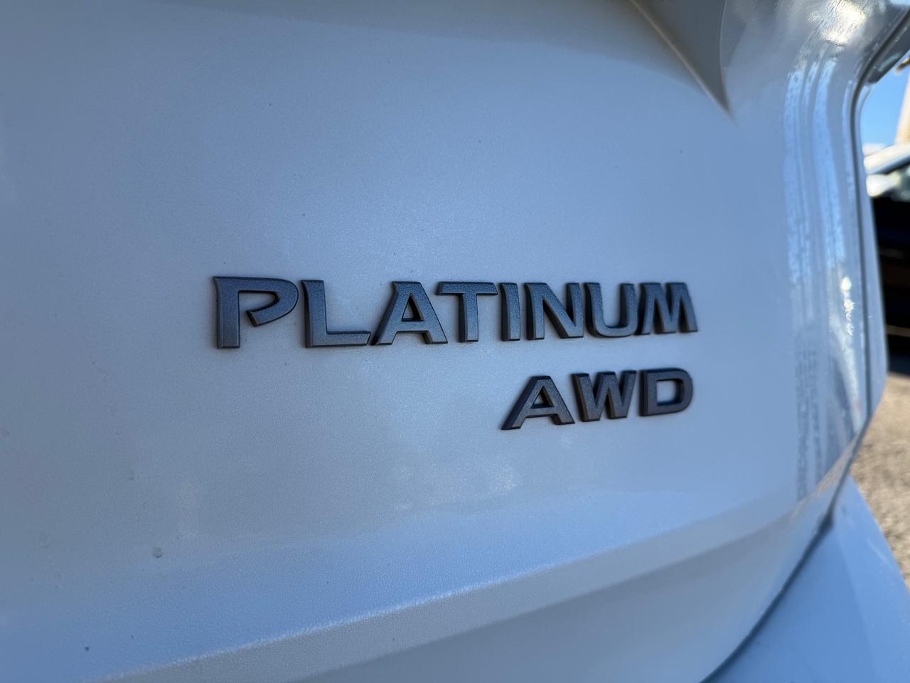 2025 Nissan Rogue Platinum Pano Roof! NAV! Leather! Photo