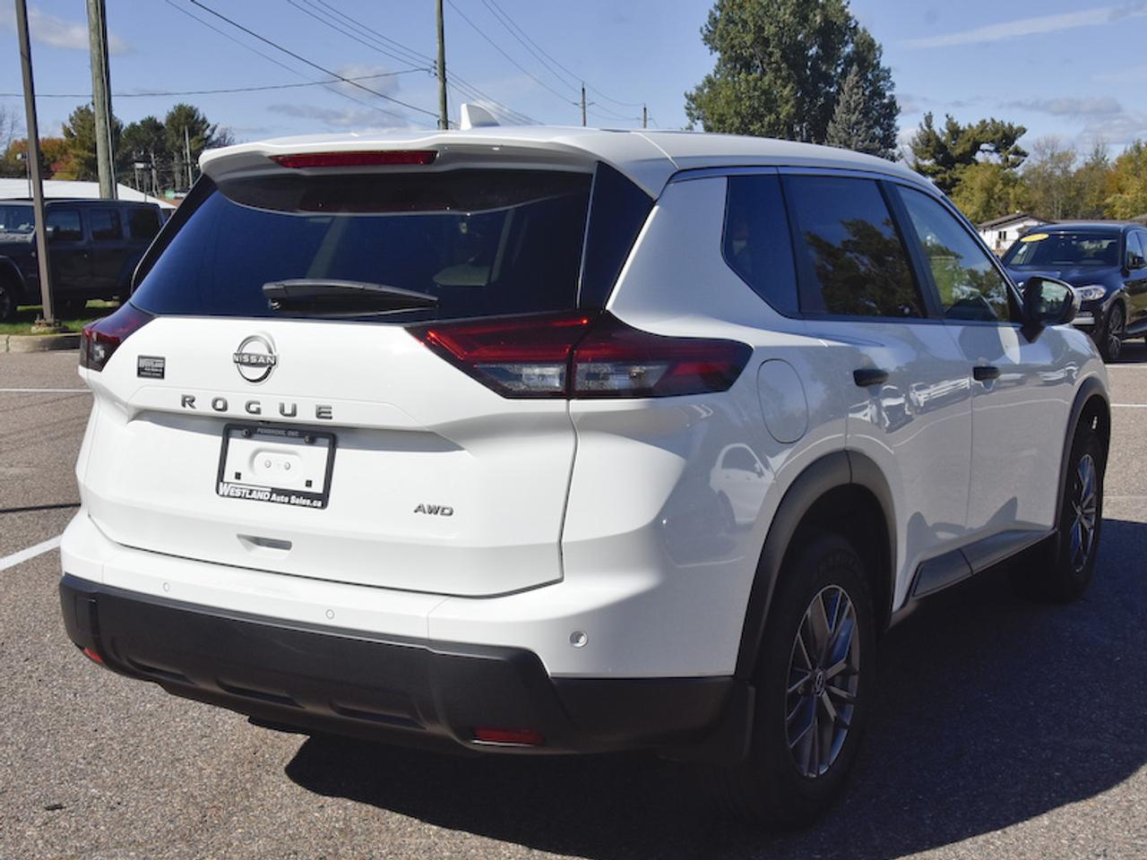 2024 Nissan Rogue AWD S Photo2