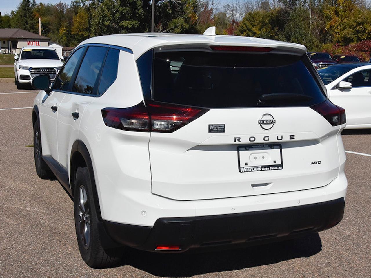 2024 Nissan Rogue AWD S Photo3
