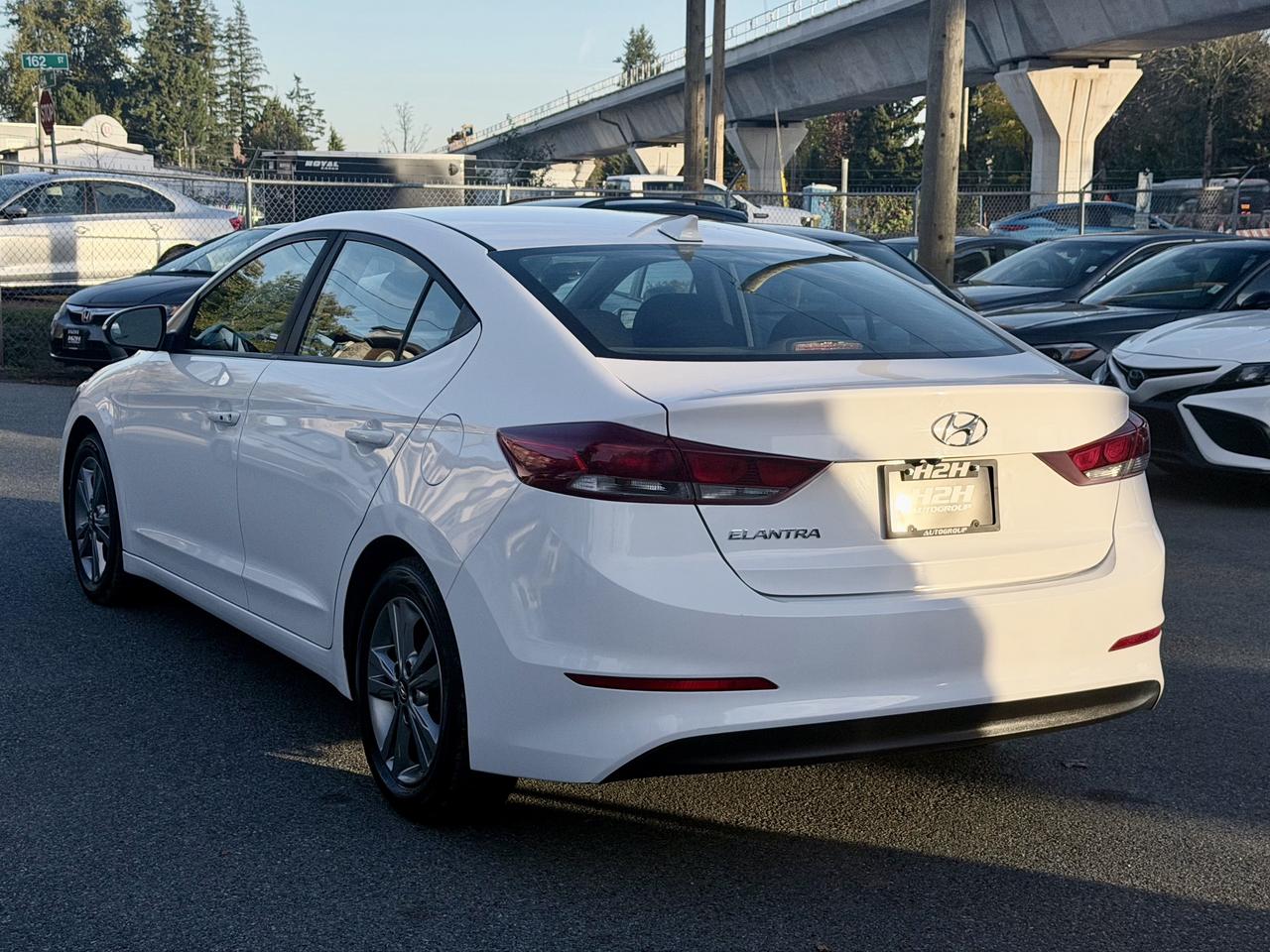 2018 Hyundai Elantra FINANCING AVAILABLE Photo8
