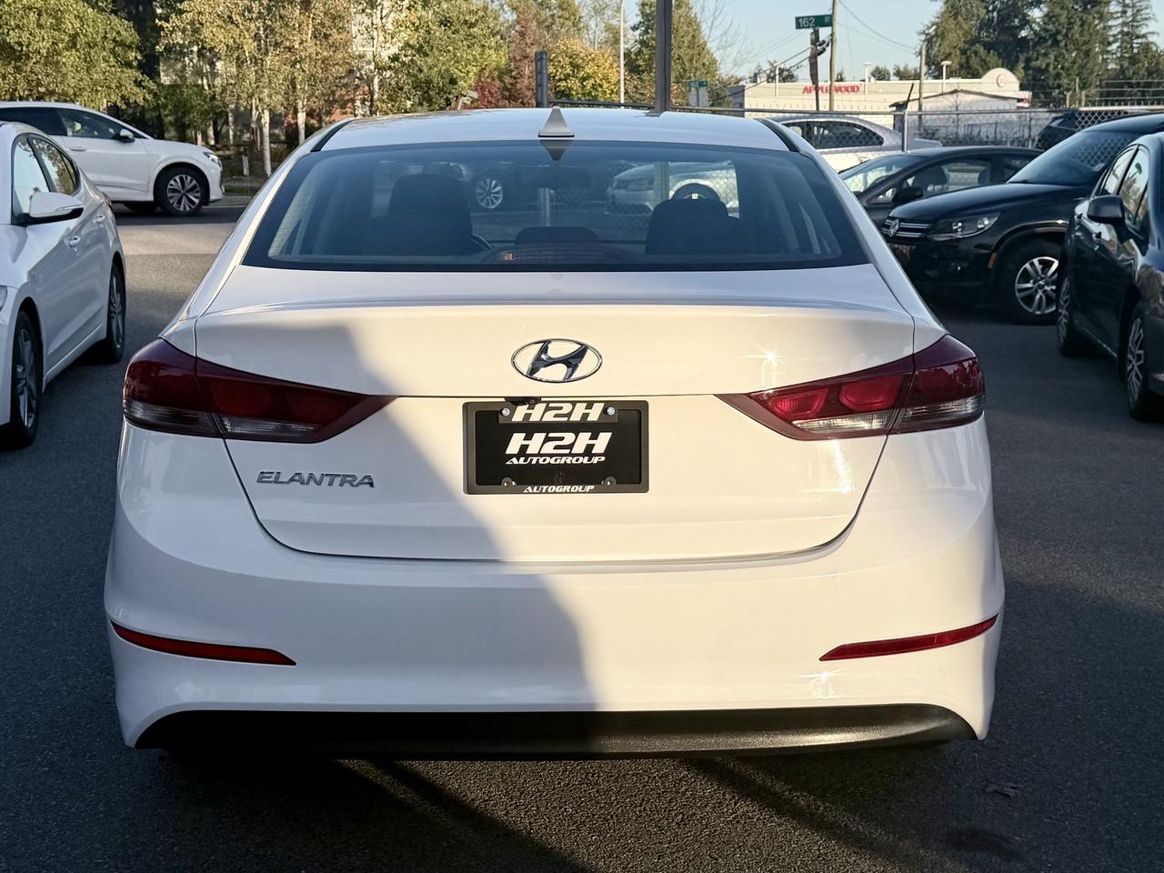 2018 Hyundai Elantra FINANCING AVAILABLE Photo7