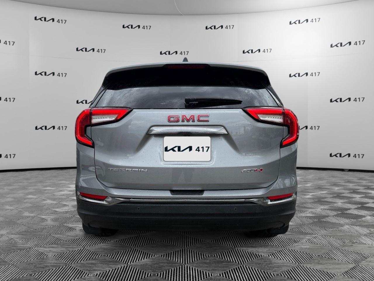 2024 GMC Terrain AWD AT4 Photo