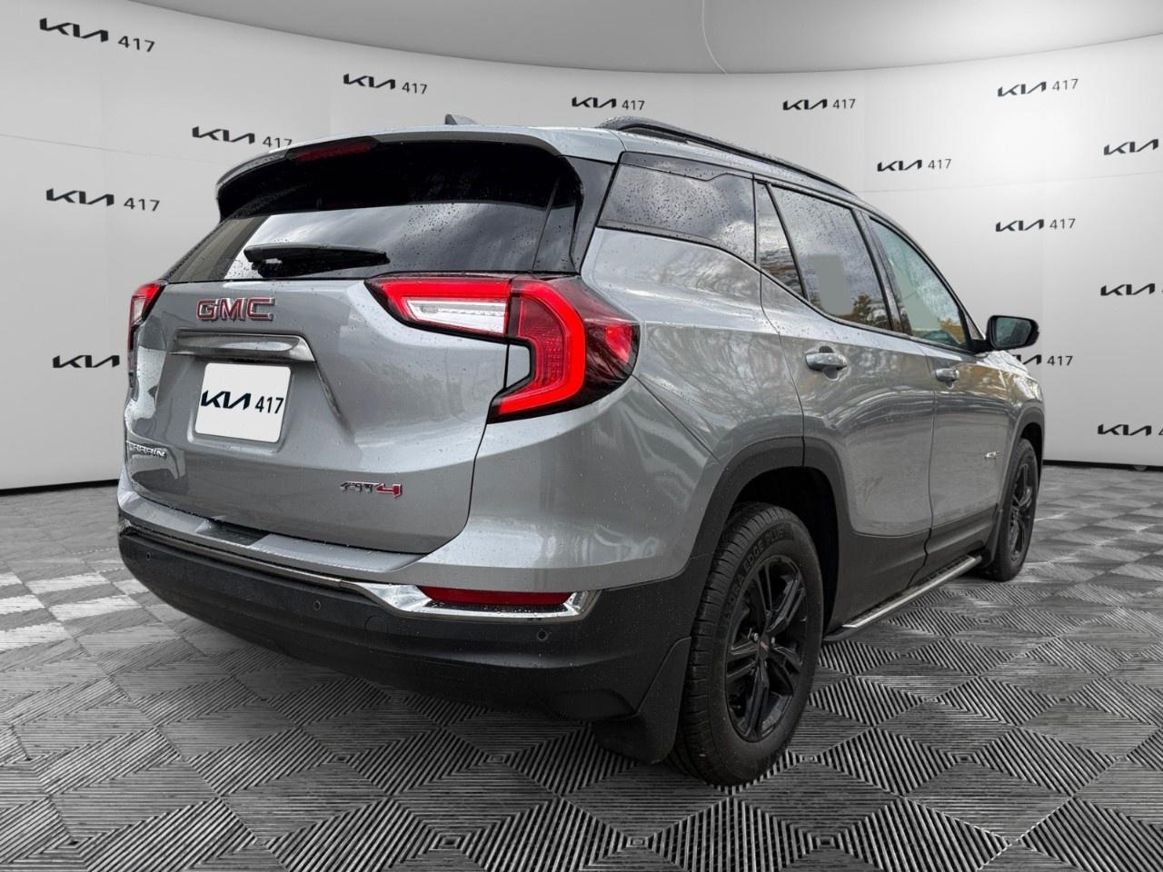 2024 GMC Terrain AWD AT4 Photo