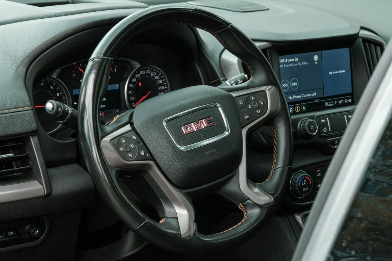 2024 GMC Terrain AWD AT4 Photo