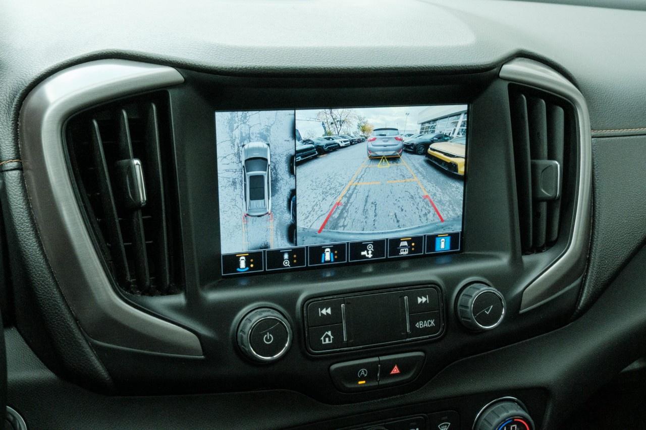 2024 GMC Terrain AWD AT4 Photo