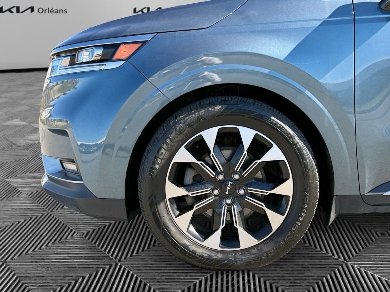 2024 Kia Carnival EX  FWD Photo