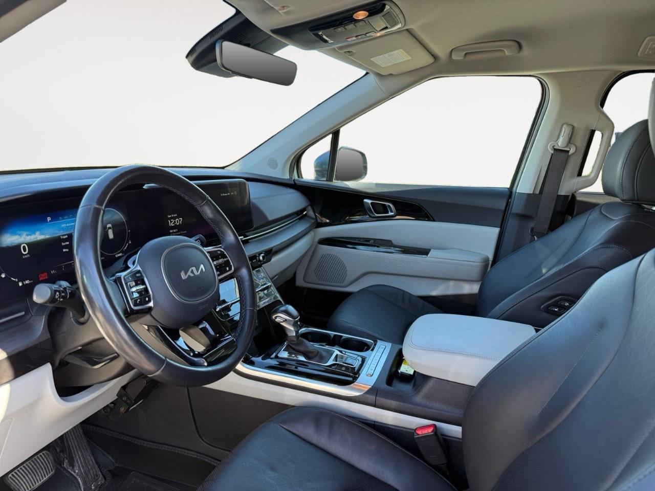 2024 Kia Carnival EX  FWD Photo