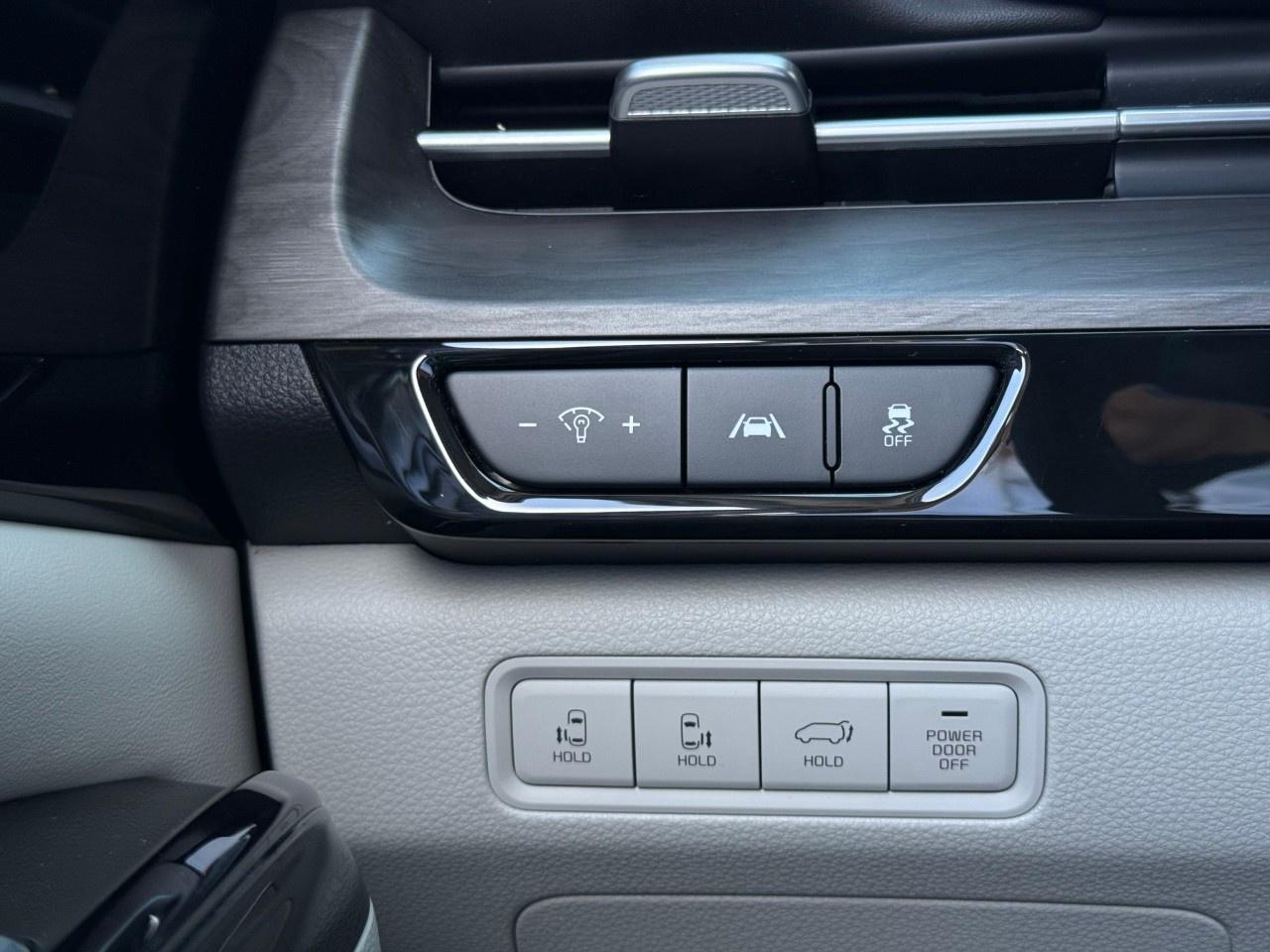2024 Kia Carnival EX  FWD Photo