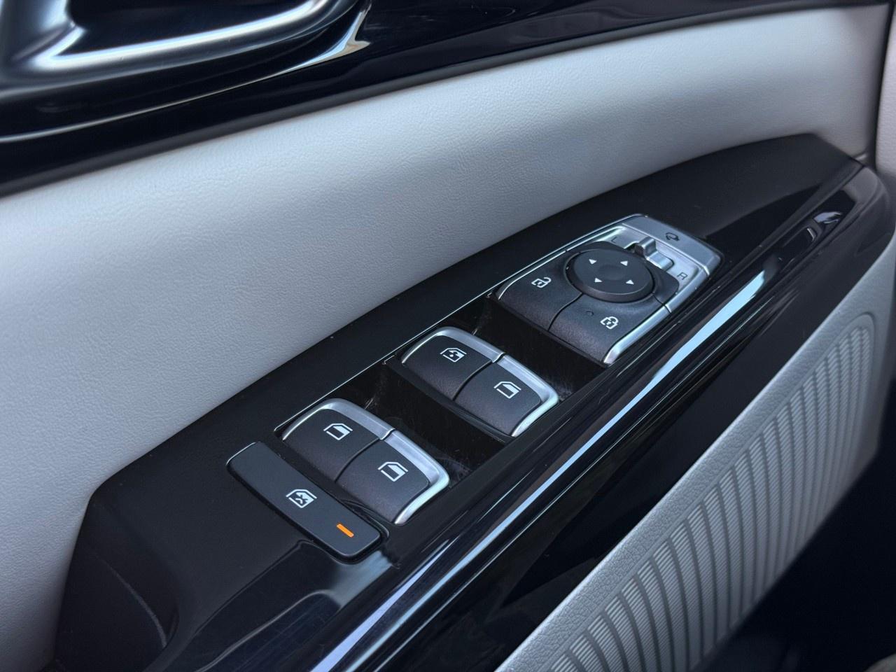 2024 Kia Carnival EX  FWD Photo