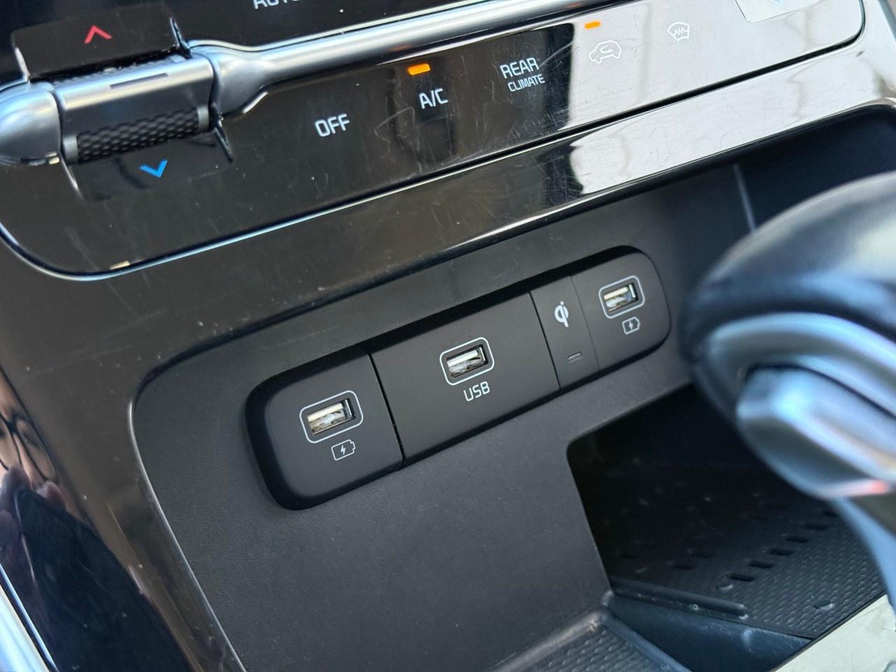 2024 Kia Carnival EX  FWD Photo