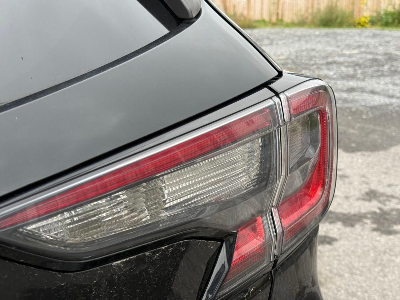 2022 Subaru Outback Touring CVT Photo
