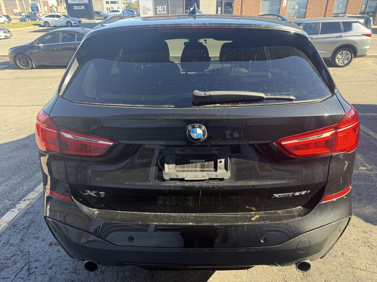2019 BMW X1 xDrive28i| CLEAN TITLE| CLEAN CAR| Photo3