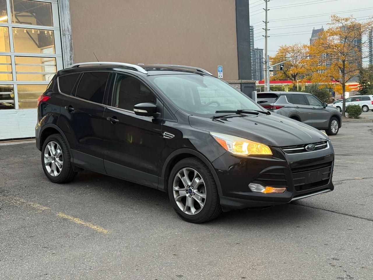 2016 Ford Escape Titanium| CLEAN CARFAX| NO CLAIMS Photo1