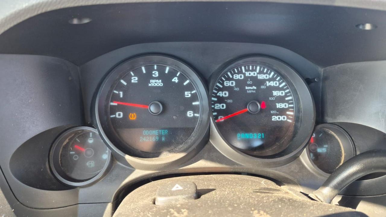 2010 GMC Sierra 1500 WT, LONG BOX, 4.8 V8, SHORT CAB, AS IS SPECIAL Photo