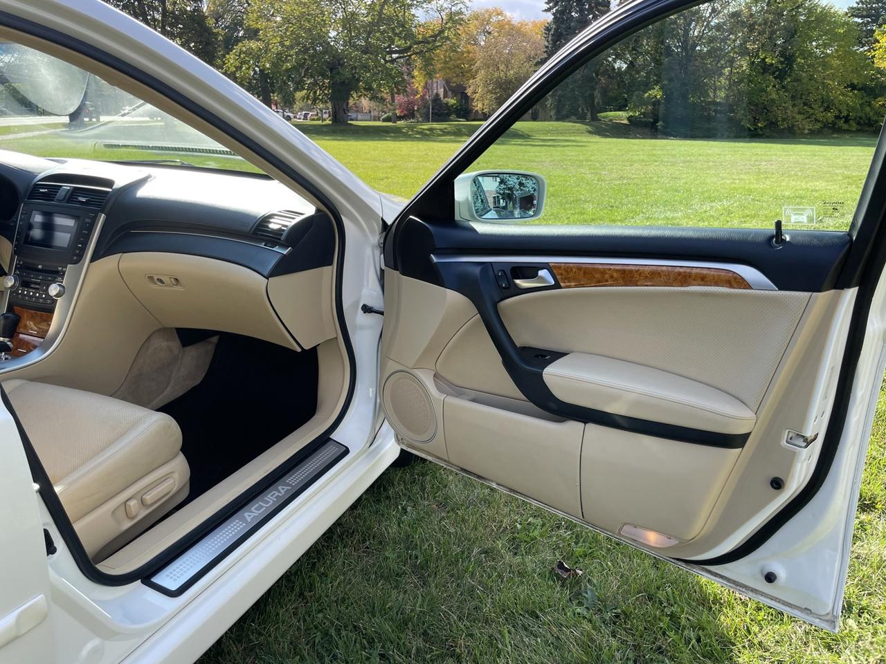 2004 Acura TL 3.2 *ONE Owner/Low Kms Photo