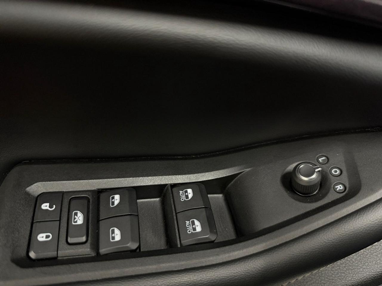 2021 Jeep Grand Cherokee L ALTITUDE 4X4 Photo