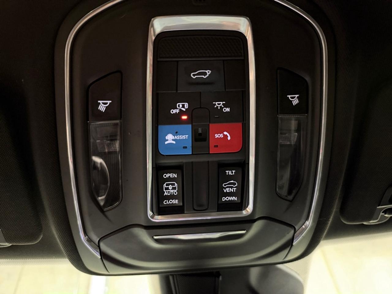 2021 Jeep Grand Cherokee L ALTITUDE 4X4 Photo