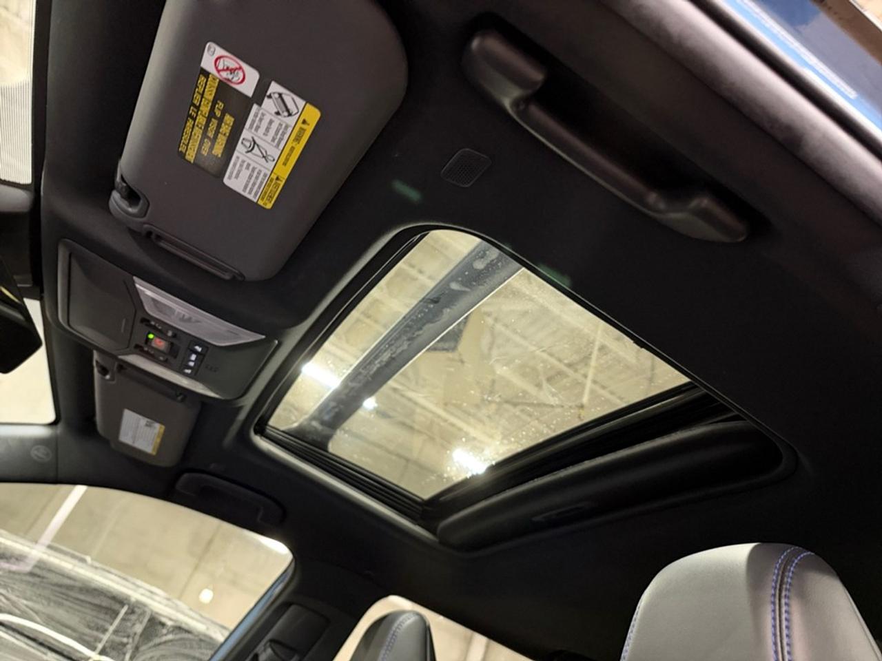 2023 Toyota RAV4 Hybrid Hybrid XSE AWD Photo