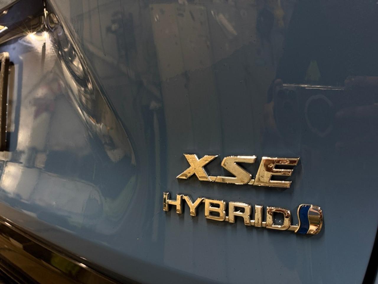 2023 Toyota RAV4 Hybrid Hybrid XSE AWD Photo