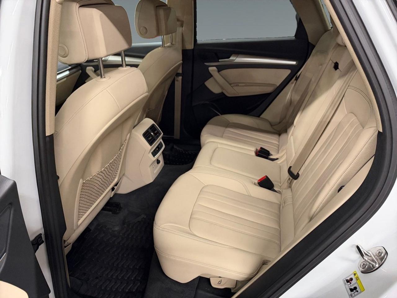 2024 Audi Q5 Komfort 45 TFSI quattro Photo