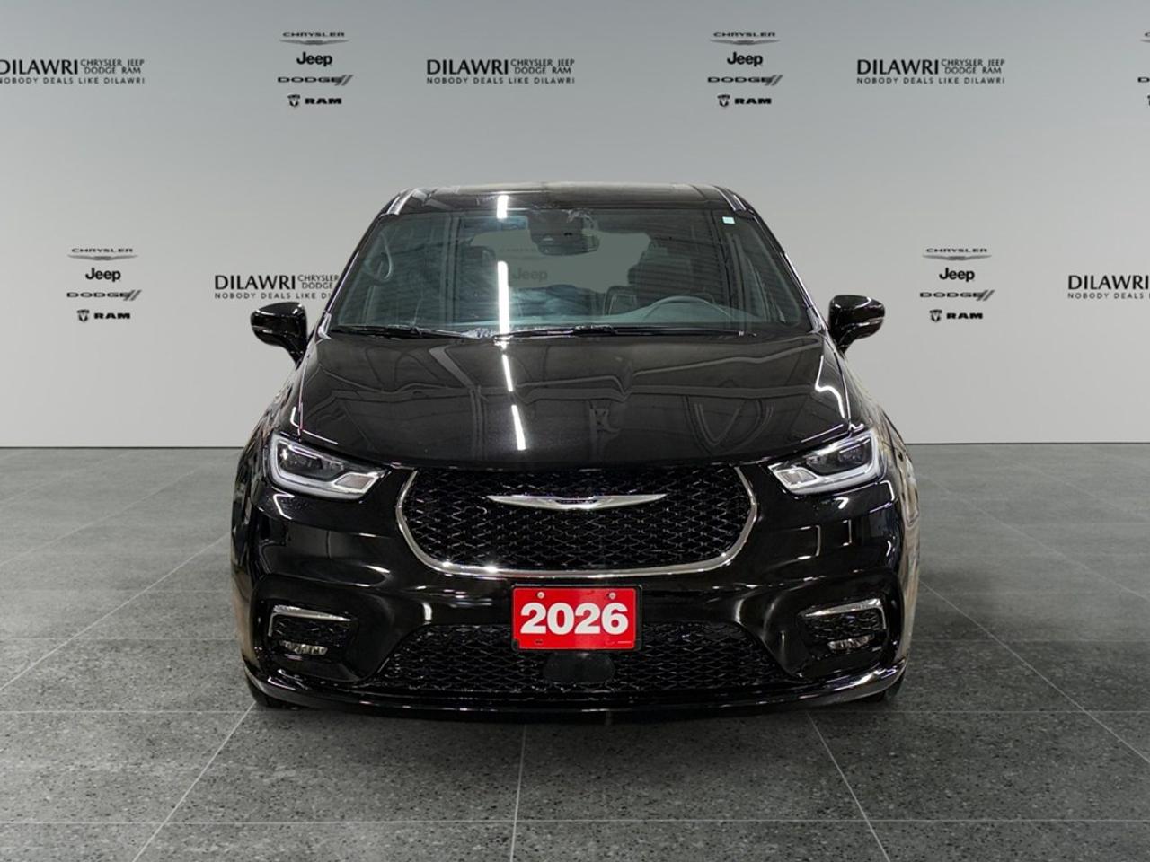 2026 Chrysler Pacifica Limited FWD Photo