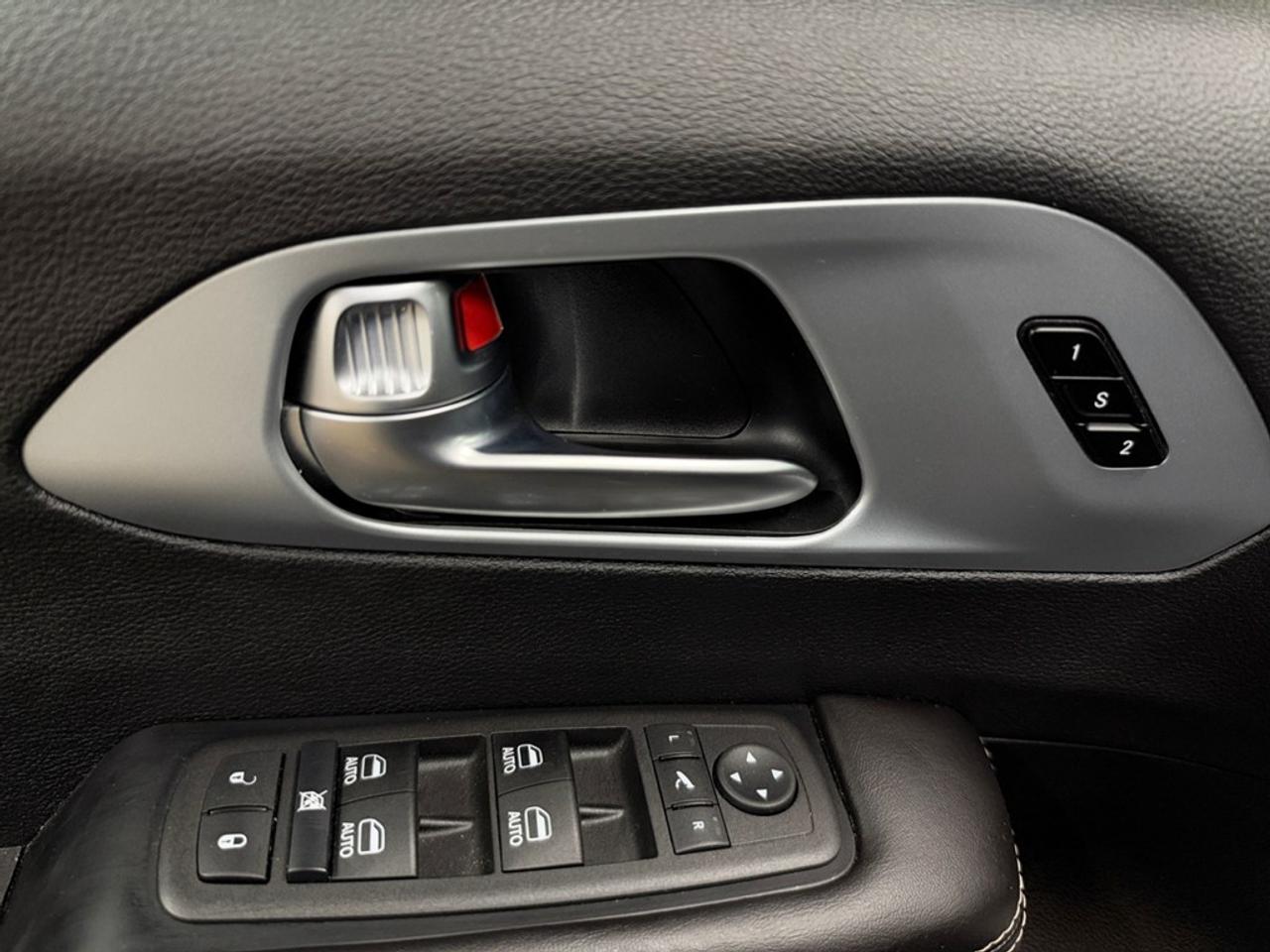 2026 Chrysler Pacifica Limited FWD Photo