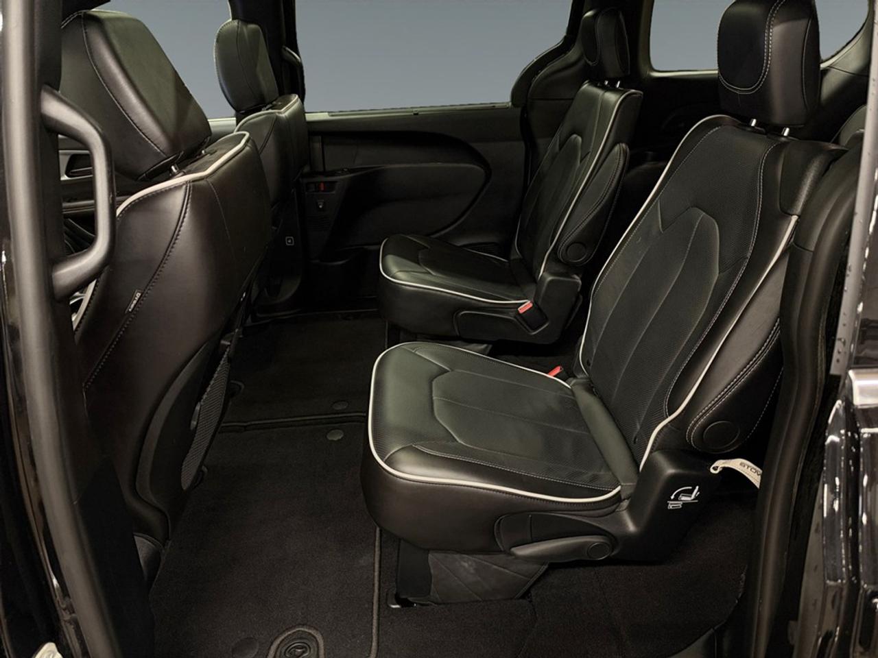 2026 Chrysler Pacifica Limited FWD Photo