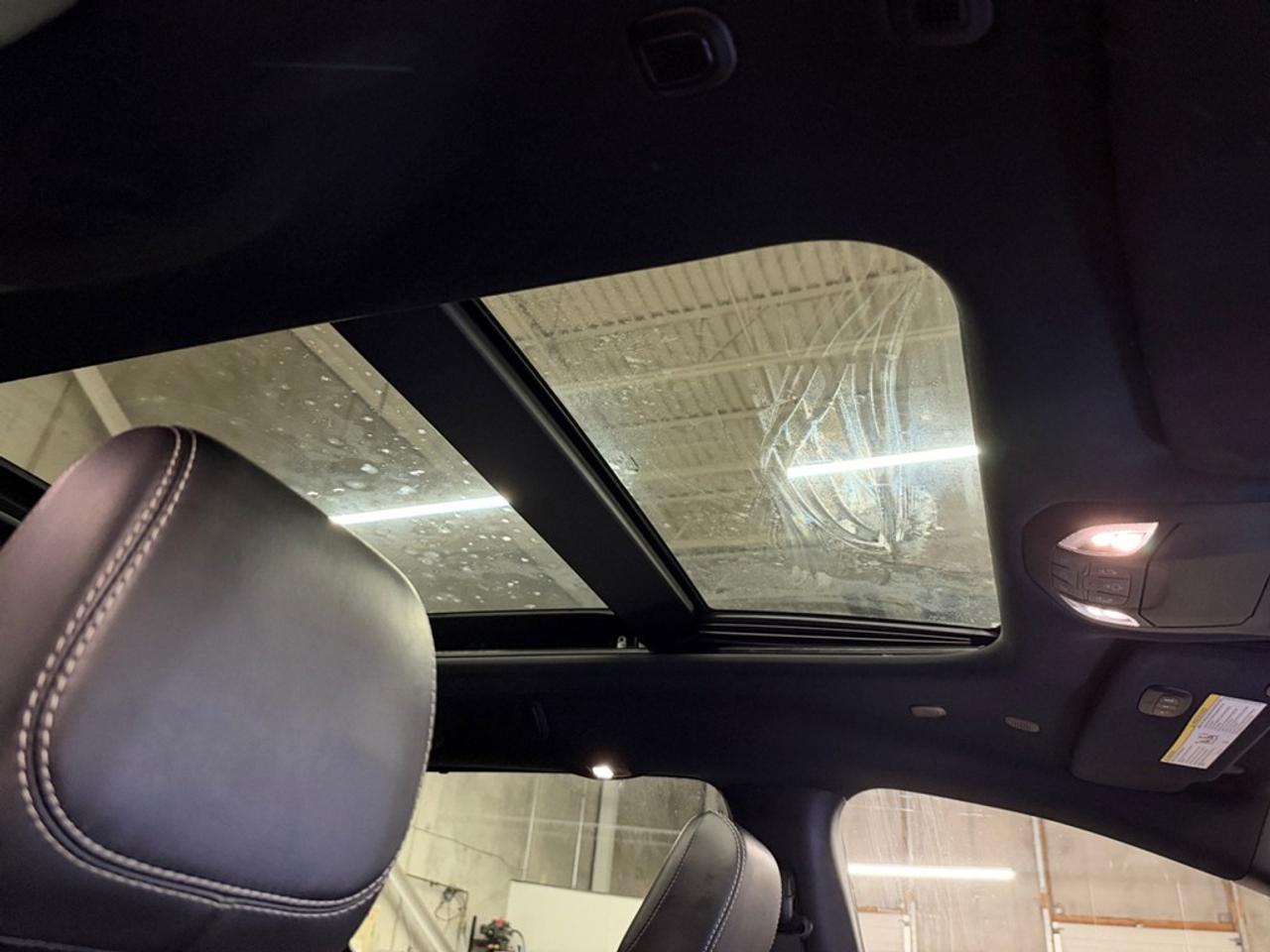 2026 Chrysler Pacifica Limited FWD Photo