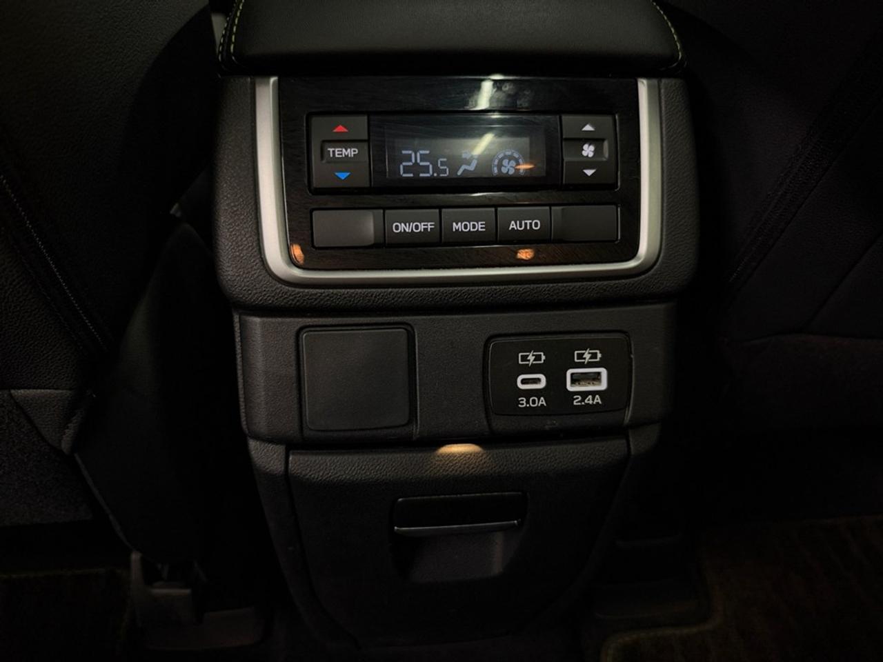 2023 Subaru ASCENT Onyx 7-Passenger Photo