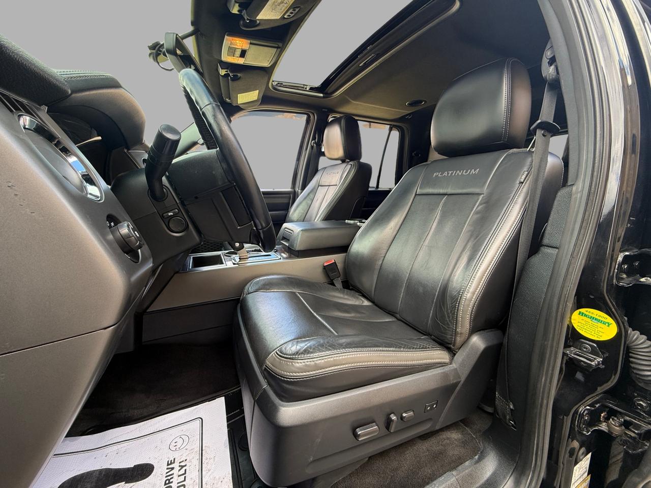 2017 Ford Expedition Platinum Photo