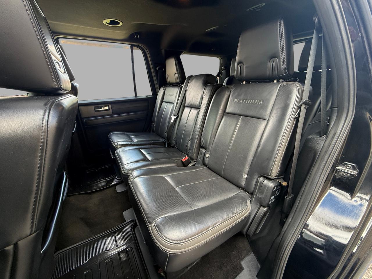 2017 Ford Expedition Platinum Photo