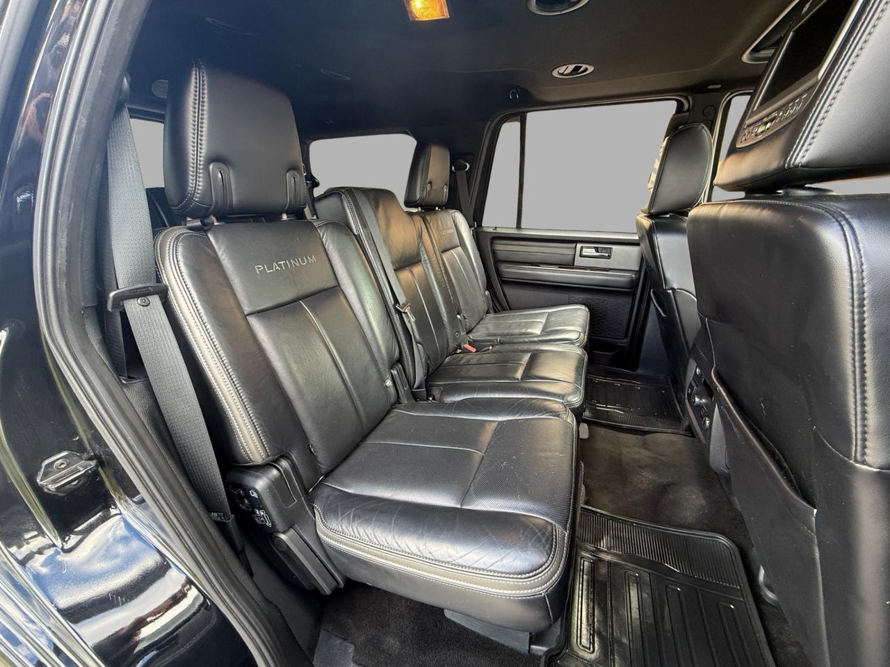 2017 Ford Expedition Platinum Photo