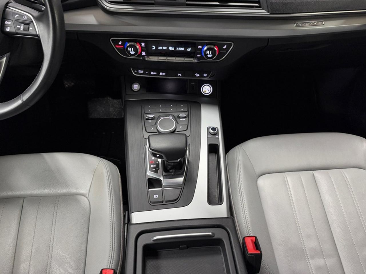 2019 Audi Q5 Komfort 45 TFSI quattro Photo