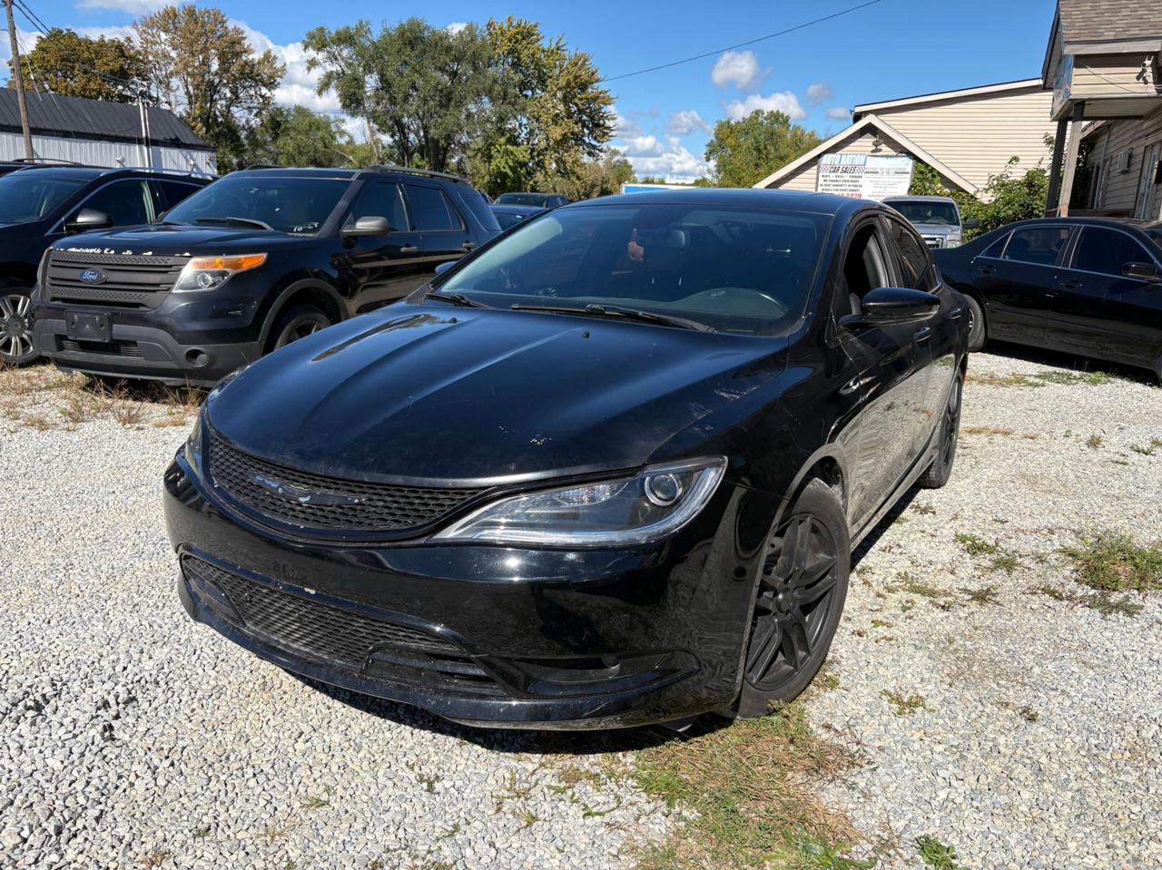 2015 Chrysler 200 4dr Sdn C FWD Photo