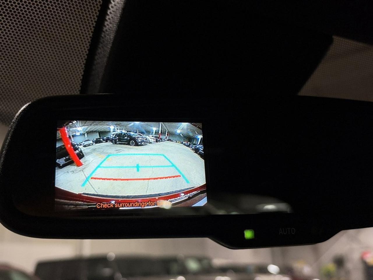 2018 Toyota C-HR Fwd Xle Photo