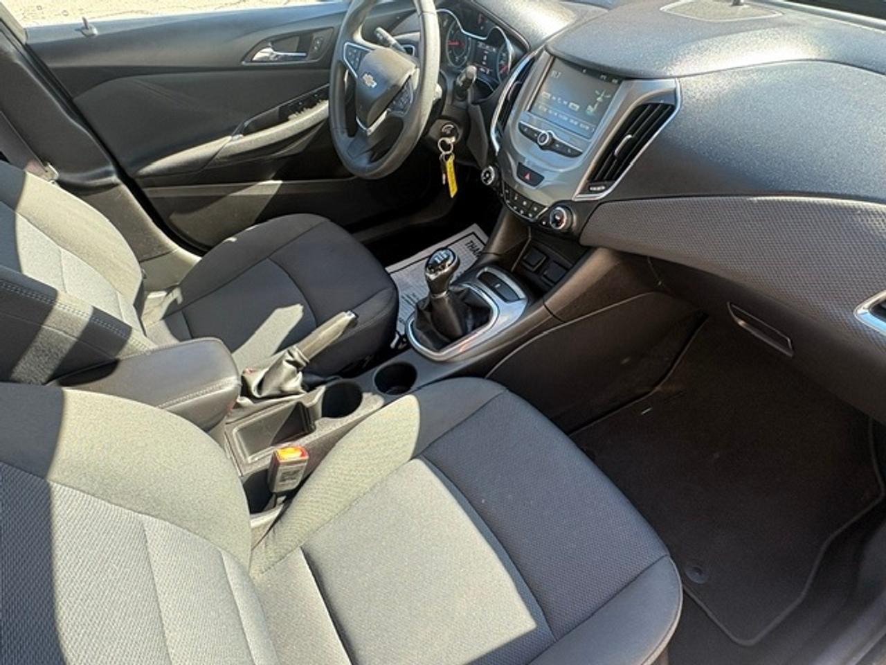 2016 Chevrolet Cruze LT **ONLY 60,000KM-6 SPEED MANUAL-CAMERA-BLUETOOTH-ALLOYS** Photo