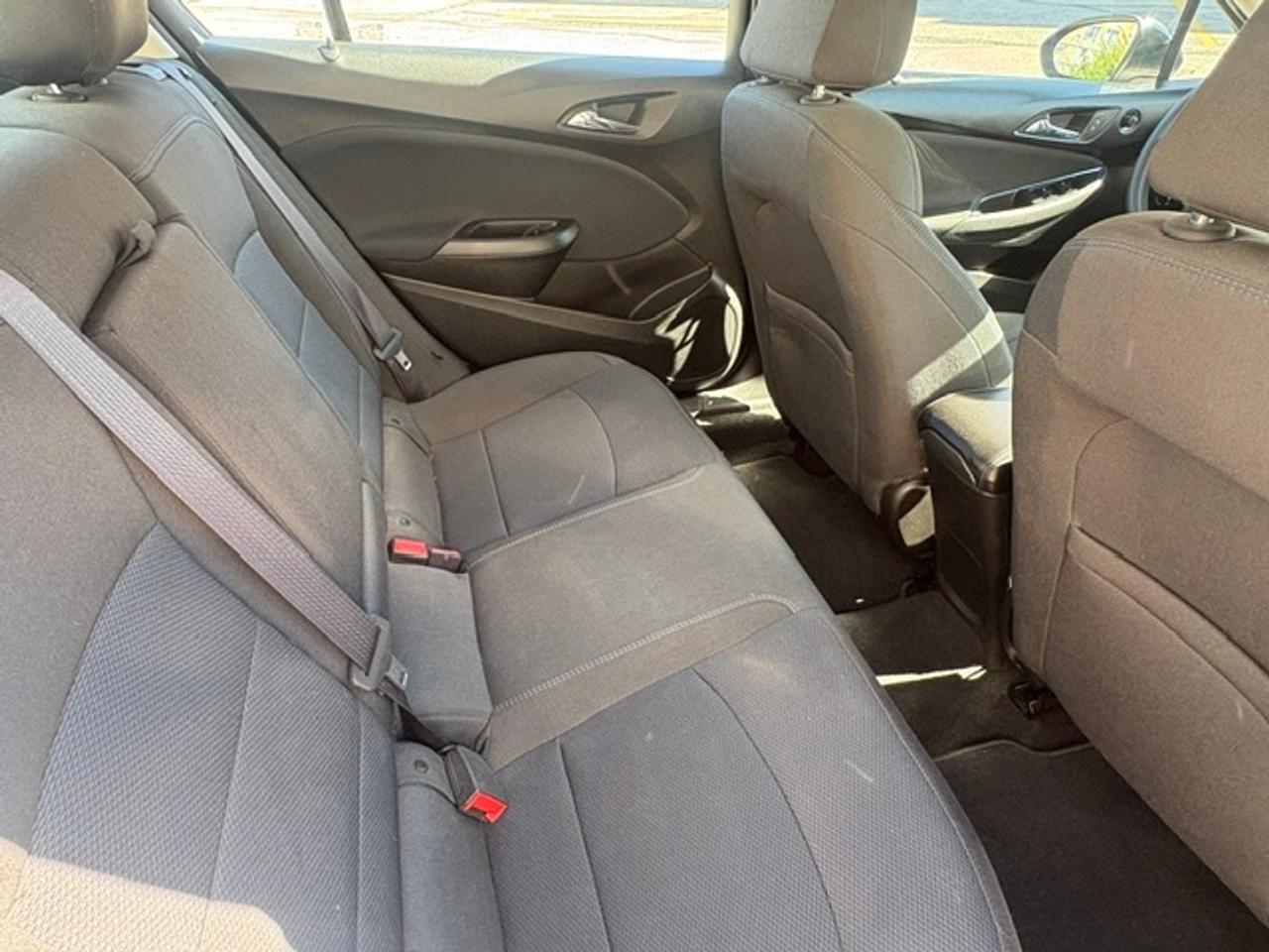 2016 Chevrolet Cruze LT **ONLY 60,000KM-6 SPEED MANUAL-CAMERA-BLUETOOTH-ALLOYS** Photo
