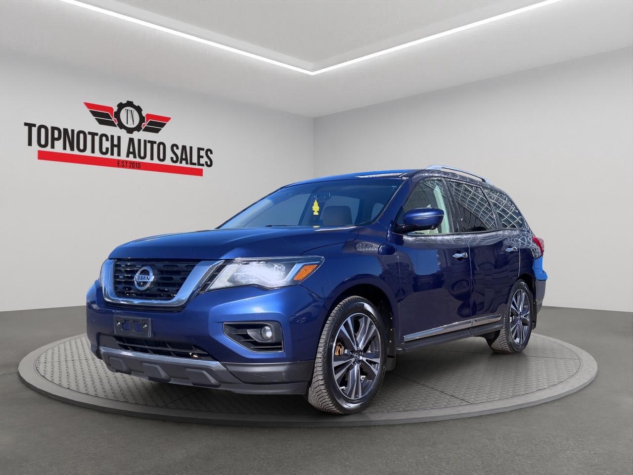 2017 Nissan Pathfinder 4WD 4dr PLATINIUM Photo