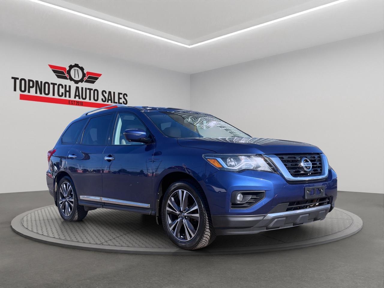 2017 Nissan Pathfinder 4WD 4dr PLATINIUM Photo2