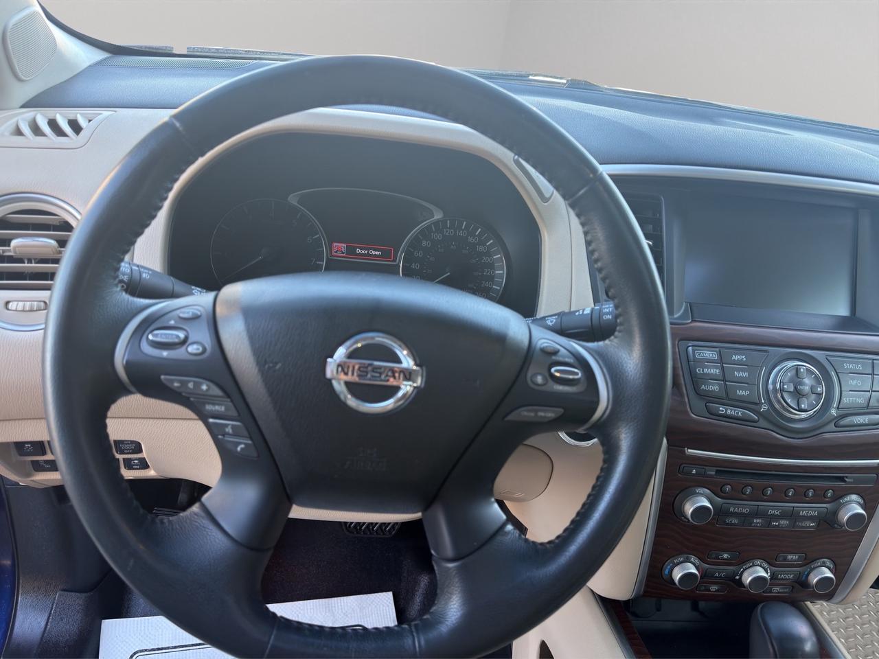 2017 Nissan Pathfinder 4WD 4dr PLATINIUM Photo