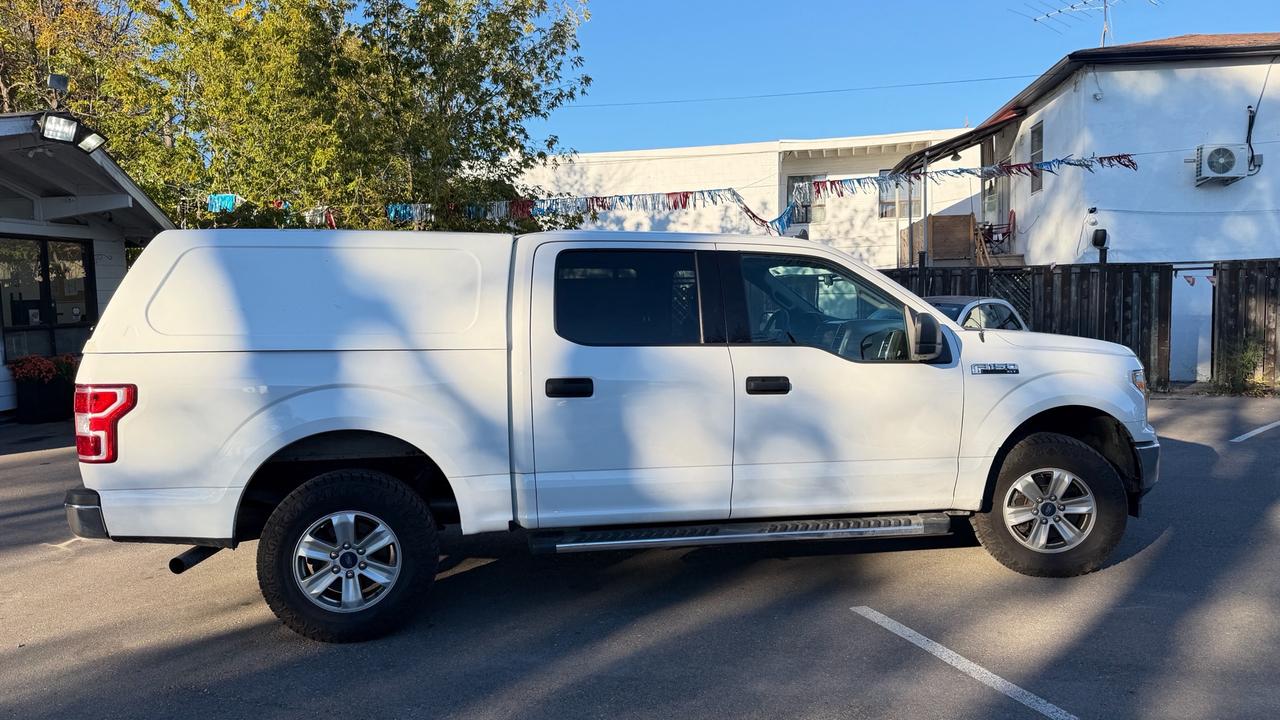 2020 Ford F-150 XLT 4WD SuperCrew 5.5' Box Photo3