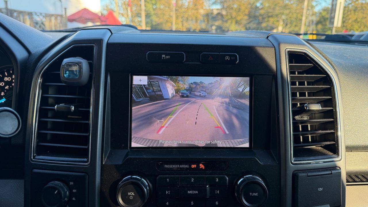 2020 Ford F-150 XLT 4WD SuperCrew 5.5' Box Photo