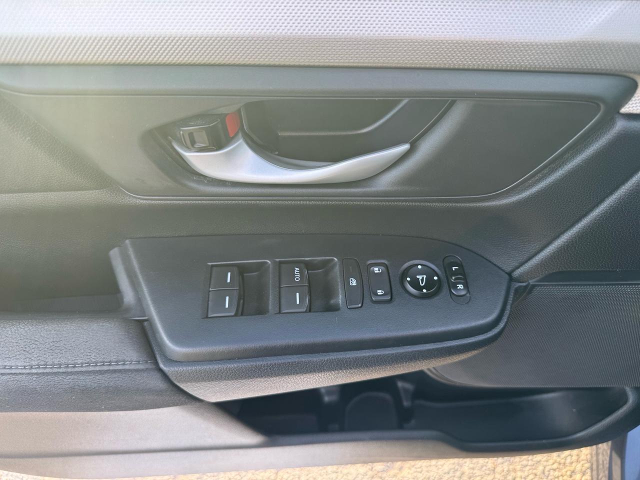 2018 Honda CR-V LX AWD Photo