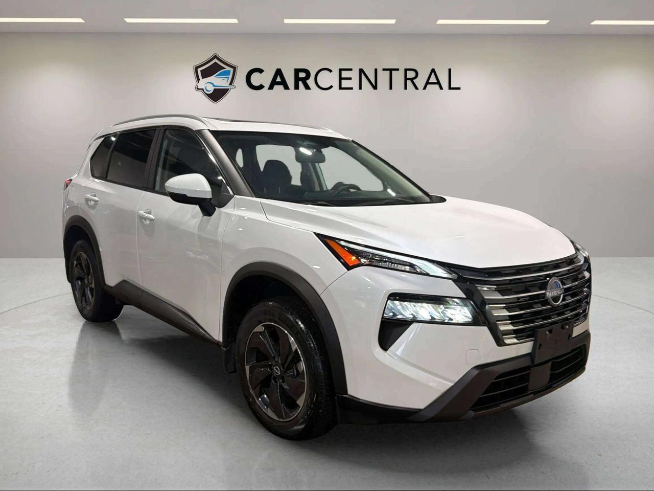 2024 Nissan Rogue SV MOONROOF | CLEAN CARFAX | 1 OWNER | PRO PILOT Photo